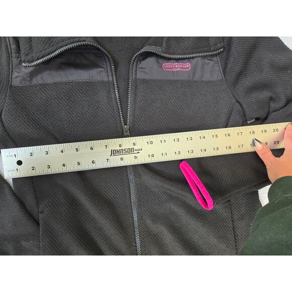 Lucky Brand SZ Med Faux Shearling Soft Fleece Zip Jacket Black with PinkTrim-EUC - Picture 5 of 6